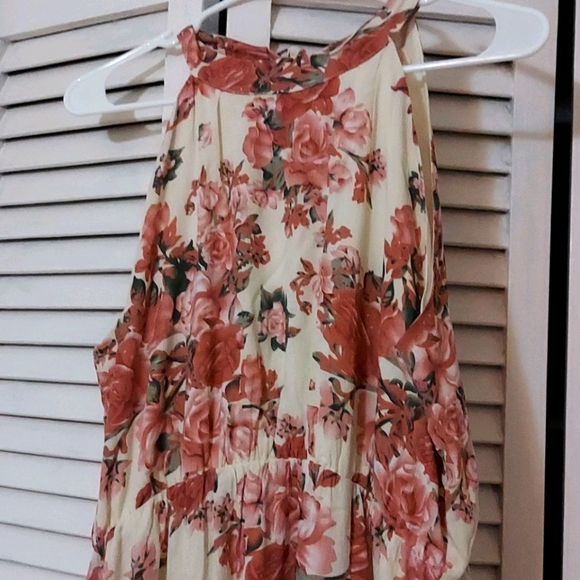 Dress - Picture 2 of 7